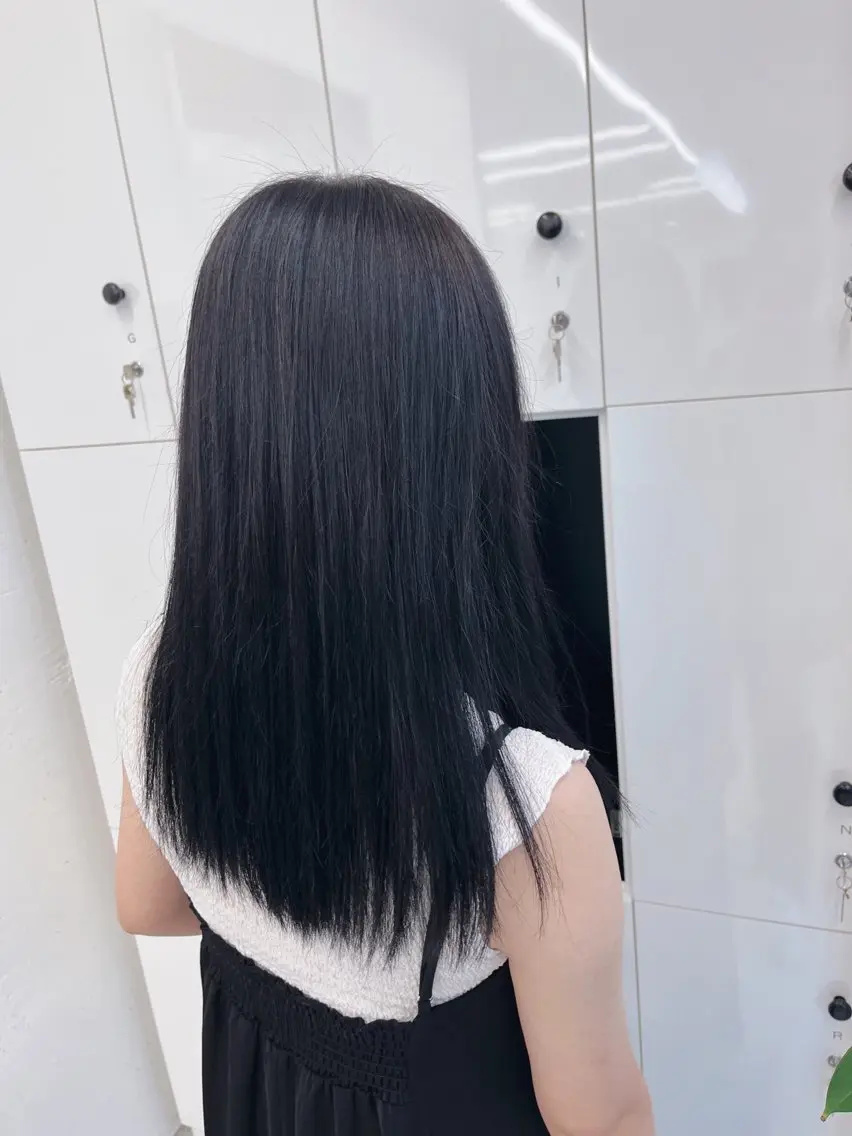 ロング カラー 黒髪 ブルーカラー ブルーブラック 🫧‪Ameri🫧 Emma ecoleのヘアスタイル