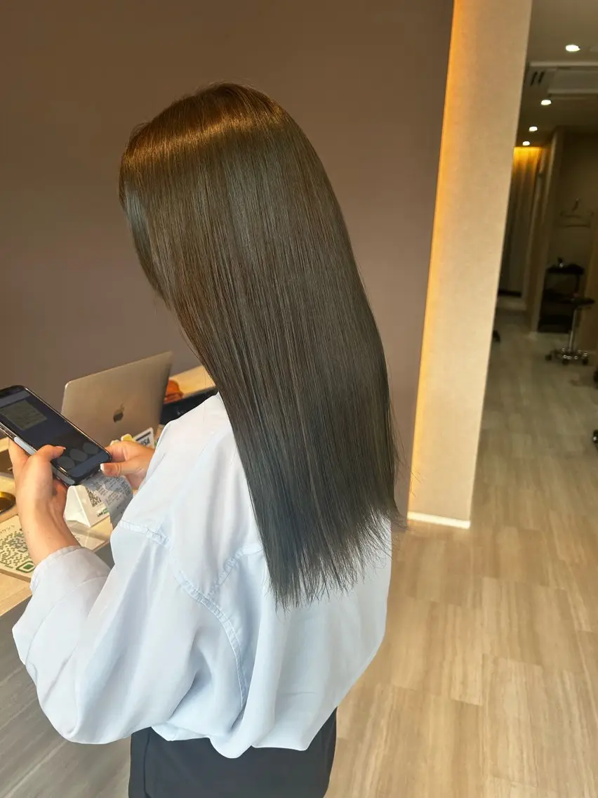 セミロング カット ヘアカラー 5月期間限定 今だけクーポンありのヘアスタイル