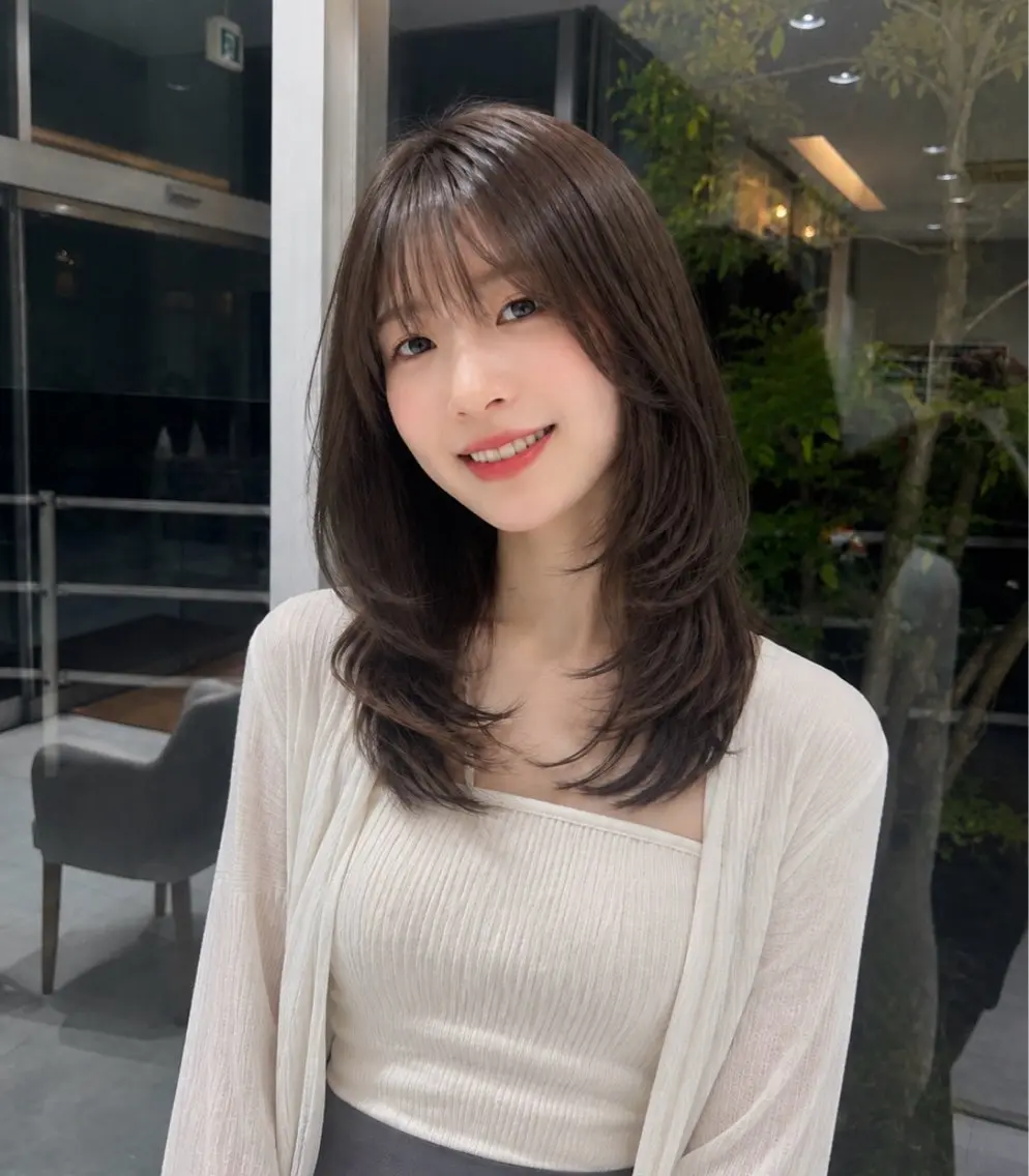 【トレンド】韓国風レイヤー×透明感カラー×トリートメントの写真