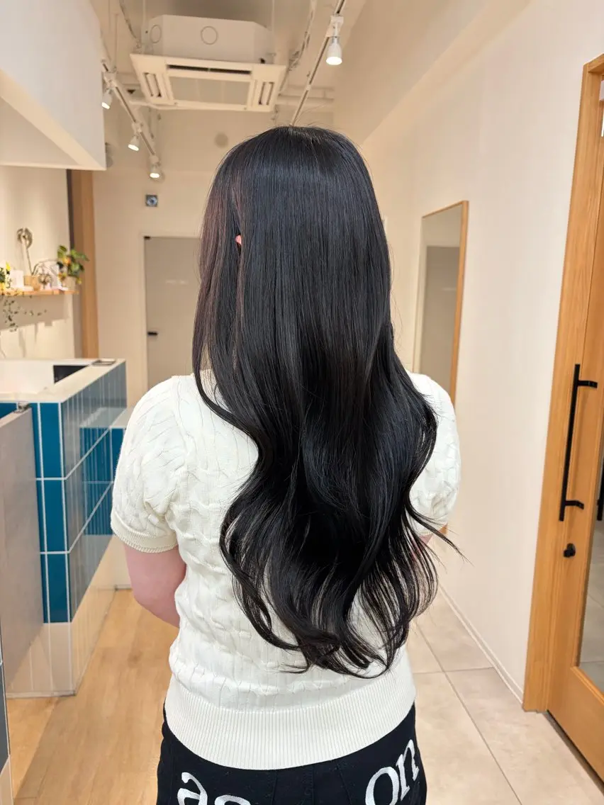 ロング 相澤 乙羽のヘアスタイル