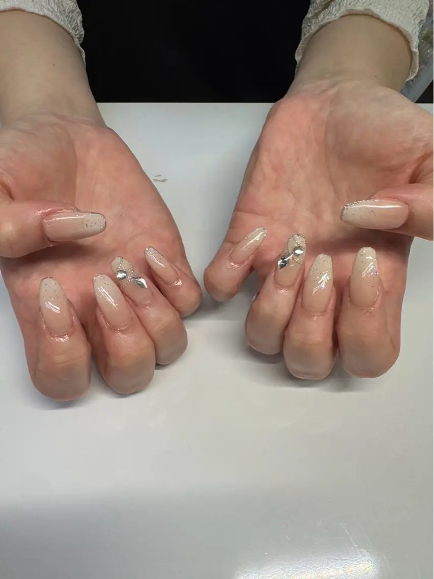 ネイル アートネイル カジュアル 持ち込み ハンドネイル Van Nail Salonのネイルデザイン