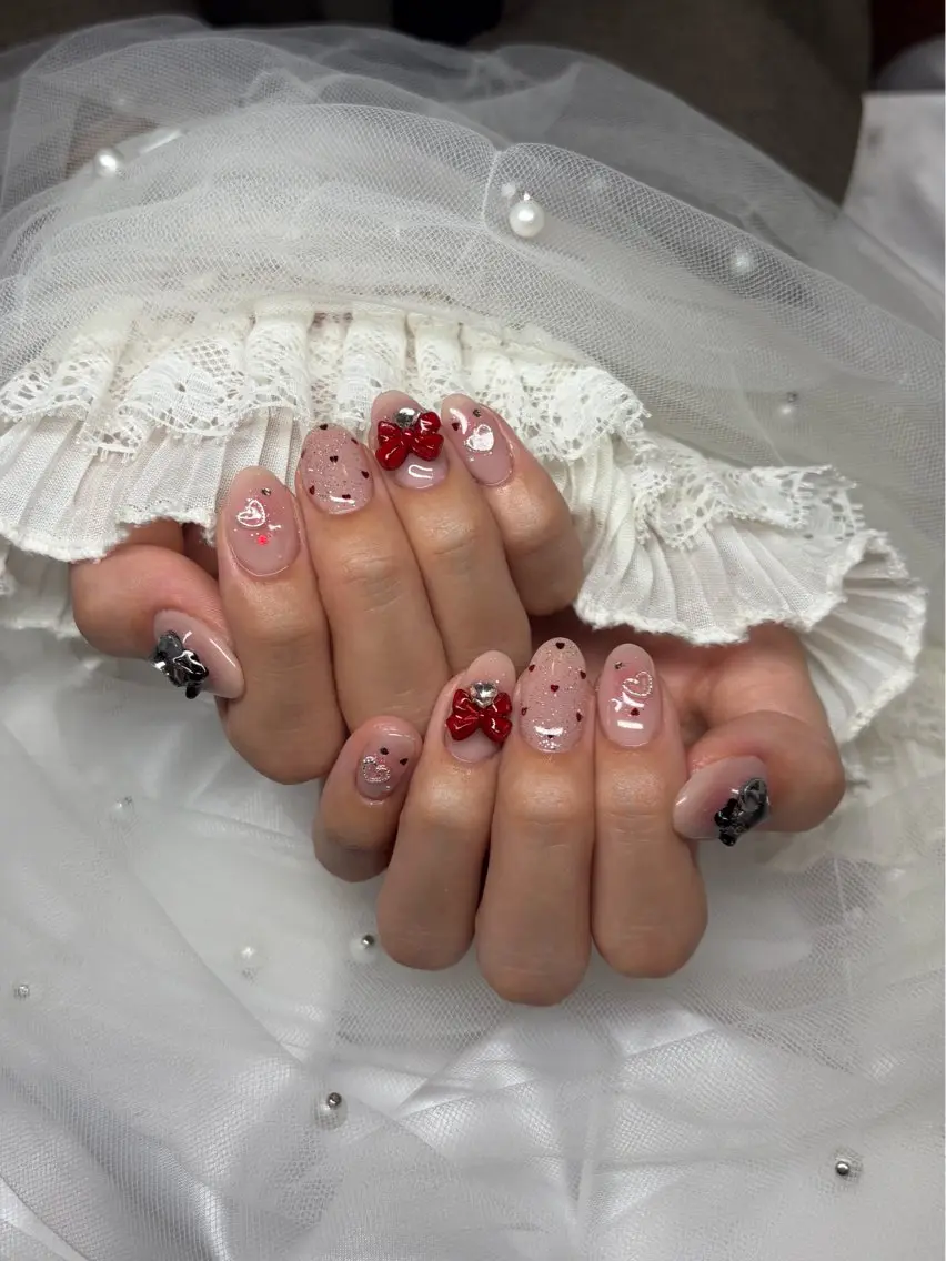 ネイル チークネイル ワンホンネイル ハンドネイル sissy moeのネイルデザイン