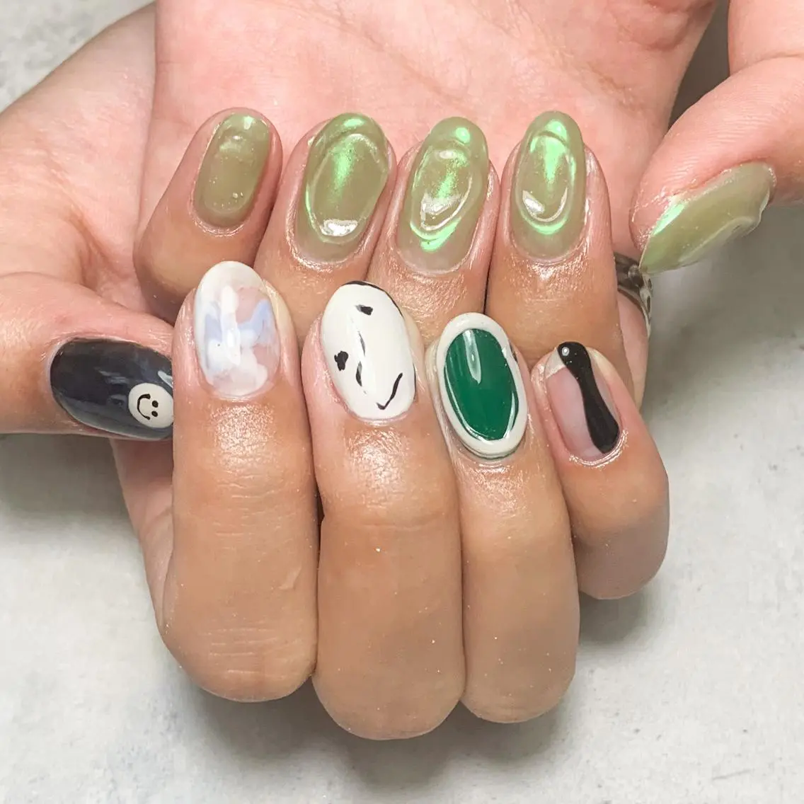 ネイル ハンドネイル FIORITURA aiのネイルデザイン