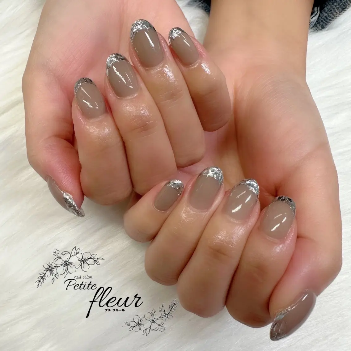 ネイル フレンチネイル ガラスフレンチ キラキラネイル ❁⃘*。Petite fleur❁⃘*りさのネイルデザイン