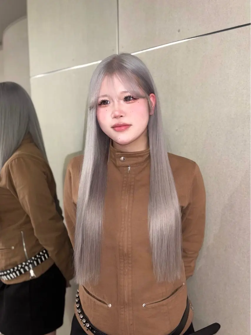 ロング カラー 透明感カラー シルバー ヘアカラー 名駅/GEM lit risaのヘアスタイル