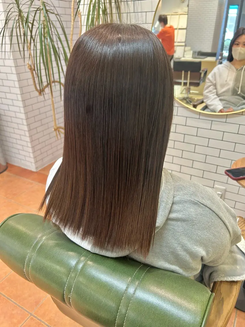 セミロング カラー ヘアカラー トリートメント 石井 佑樹のヘアスタイル