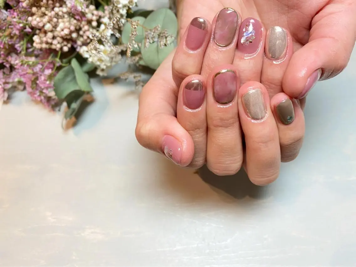ネイル ニュアンスネイル ネイルサロン Lafuのネイルデザイン