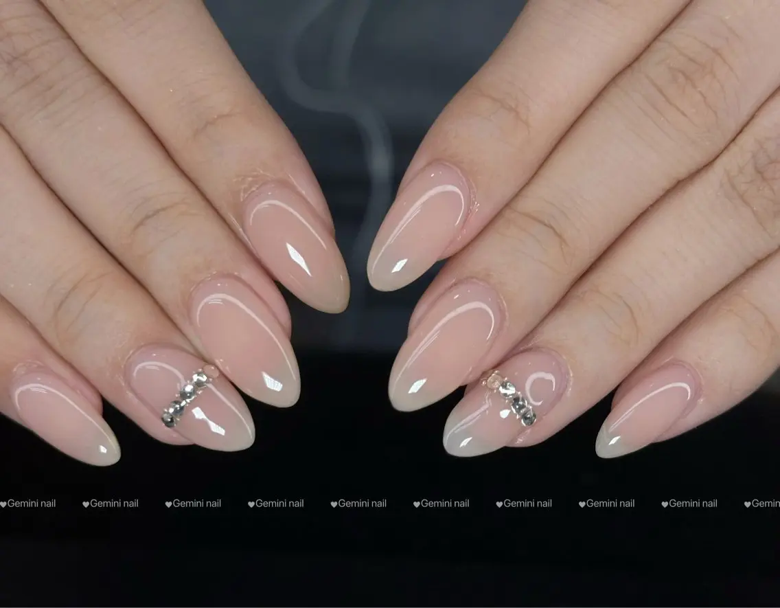 ネイル アートネイル ワンカラーネイル Gemini nail.Yukiのネイルデザイン