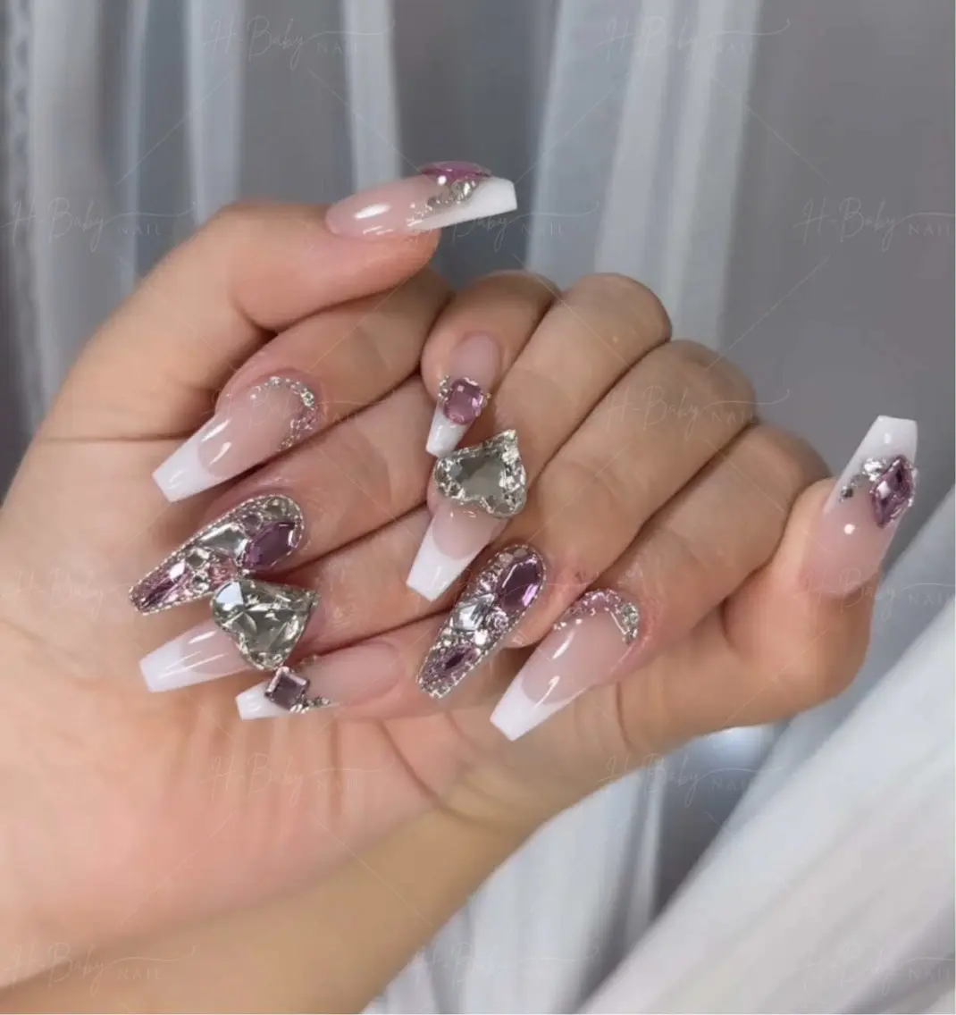 ネイル フレンチネイル ジェルネイル ガラスフレンチ ハロウィン ハート ハンドネイル H.baby Nail Salonのネイルデザイン