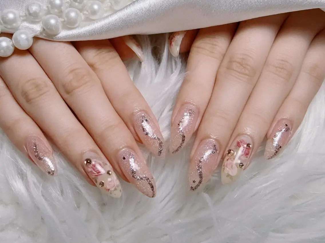 ネイル アートネイル フラッシュネイル フレンチネイル ジェルネイル ガラスフレンチ M2 BEAUTY Rikaのネイルデザイン