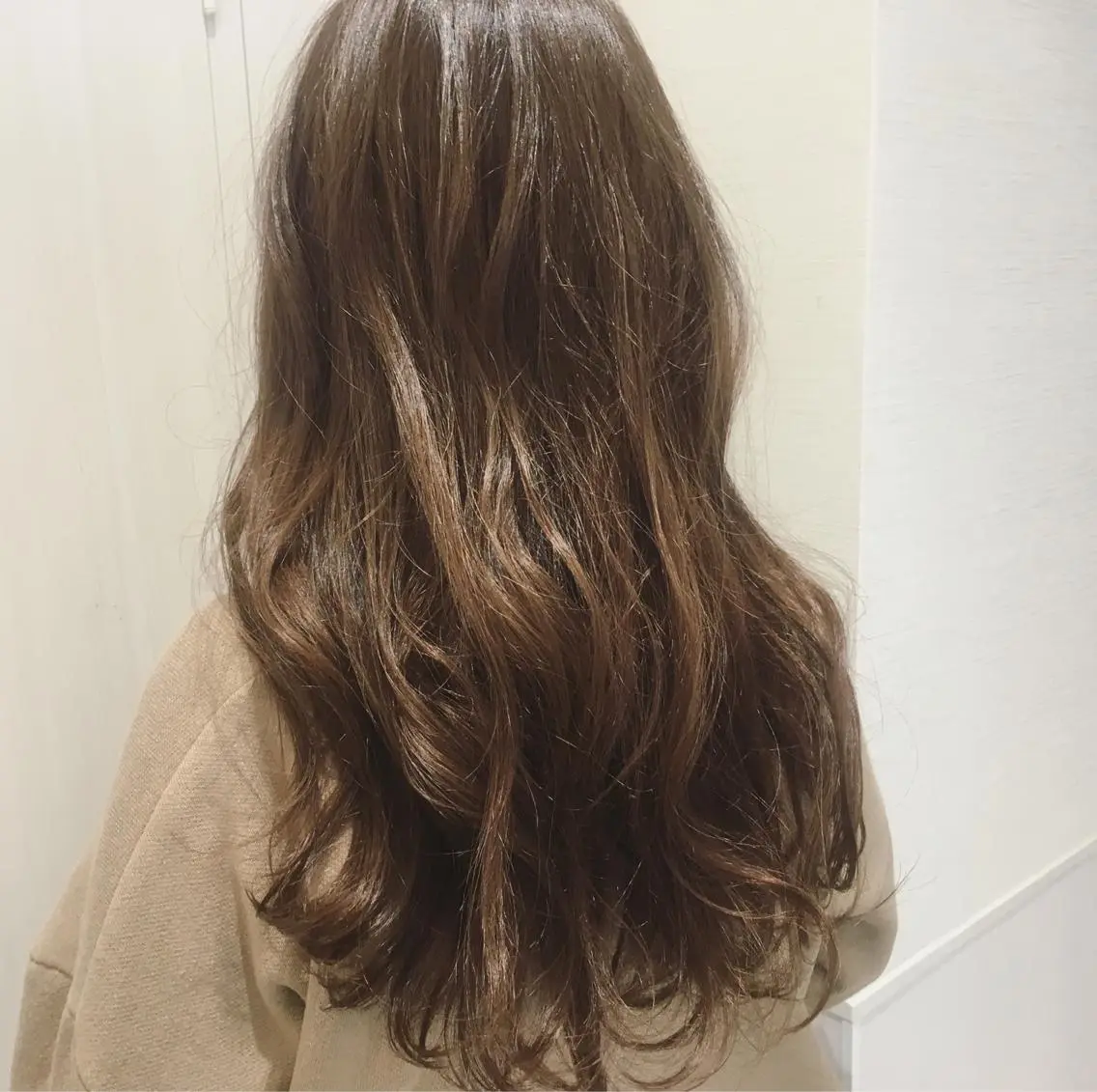 ロング カラー グレージュ イルミナカラー 似合わせカット/ レイヤーカット/新谷のヘアスタイル