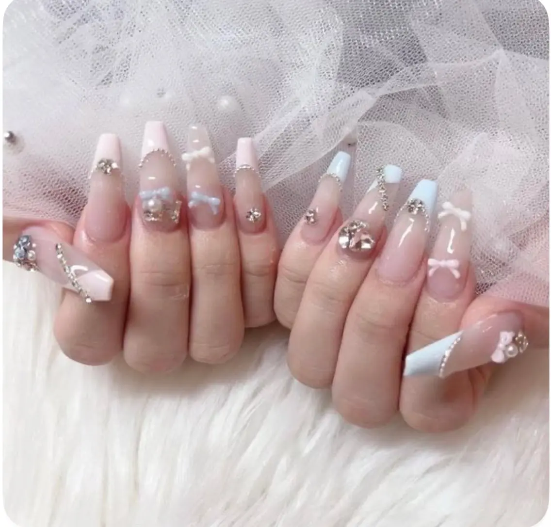 ネイル フレンチネイル グラデーション 韓国ネイル マグネットネイル シンプルネイル ハンドネイル CoMo Nailのネイルデザイン