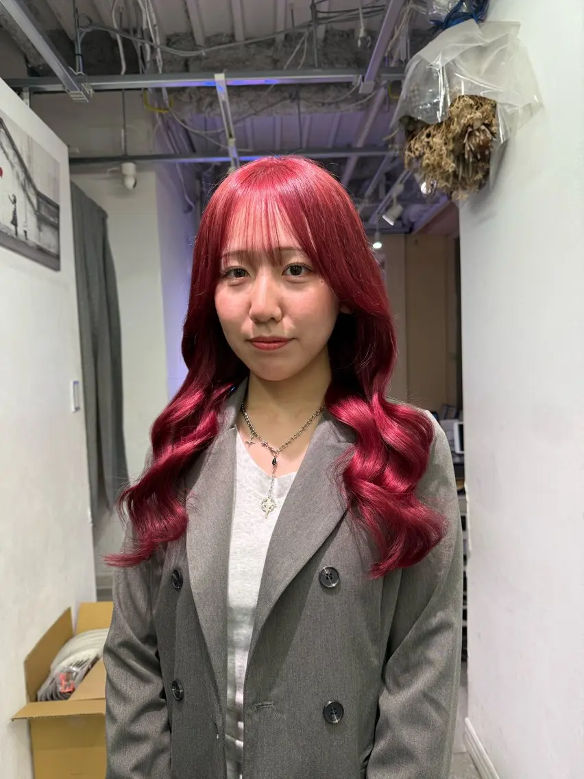 ロング プルエクステ エクステ ヘアカラー エクステ とも🏆プルエクステ /髪質改善🏆渋谷のヘアスタイル