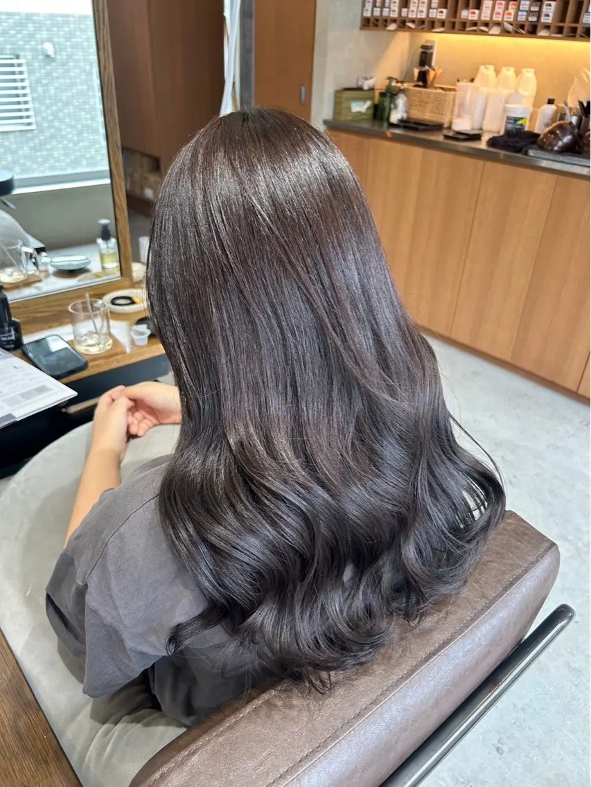 セミロング カラー Hair ruup 平良那生のヘアスタイル