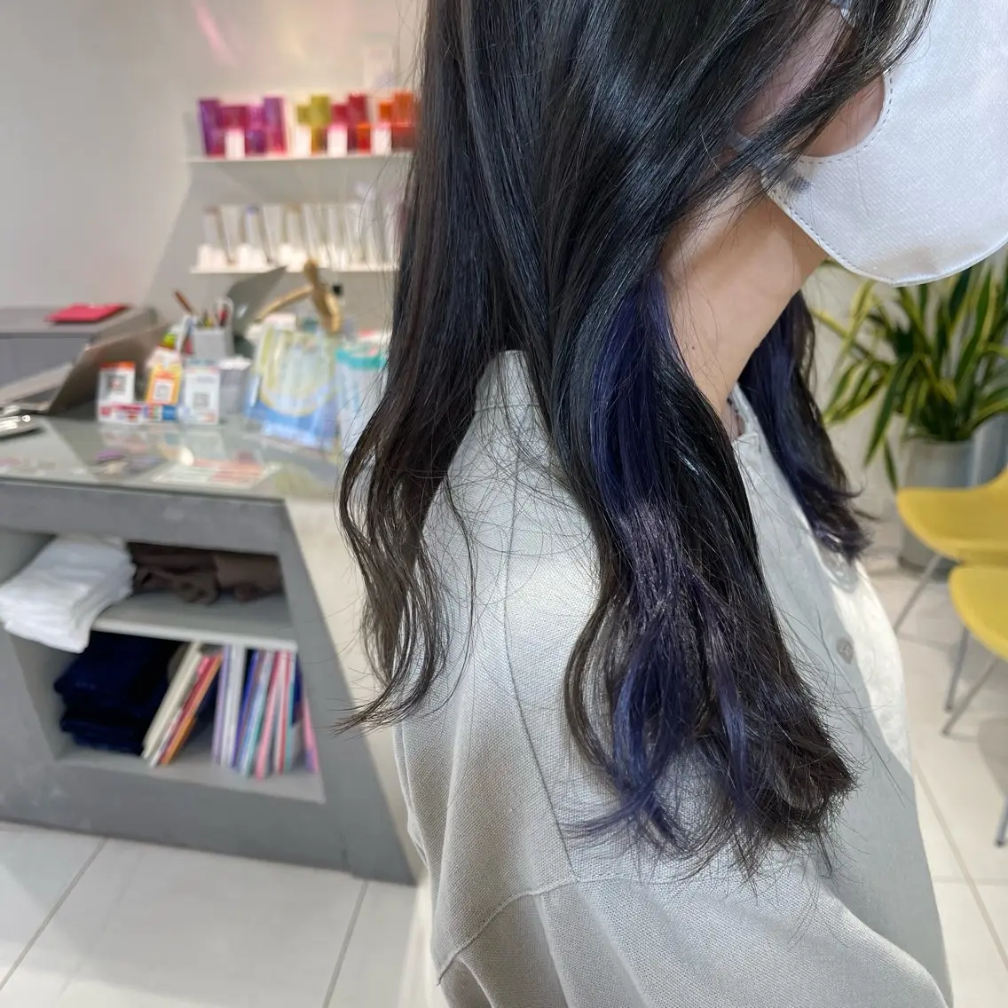 セミロング カラー アッシュ ブルーカラー ブルーラベンダー ブラウンカラー ラベンダーカラー 由比藤理子 ブリーチカラー🌈のヘアスタイル