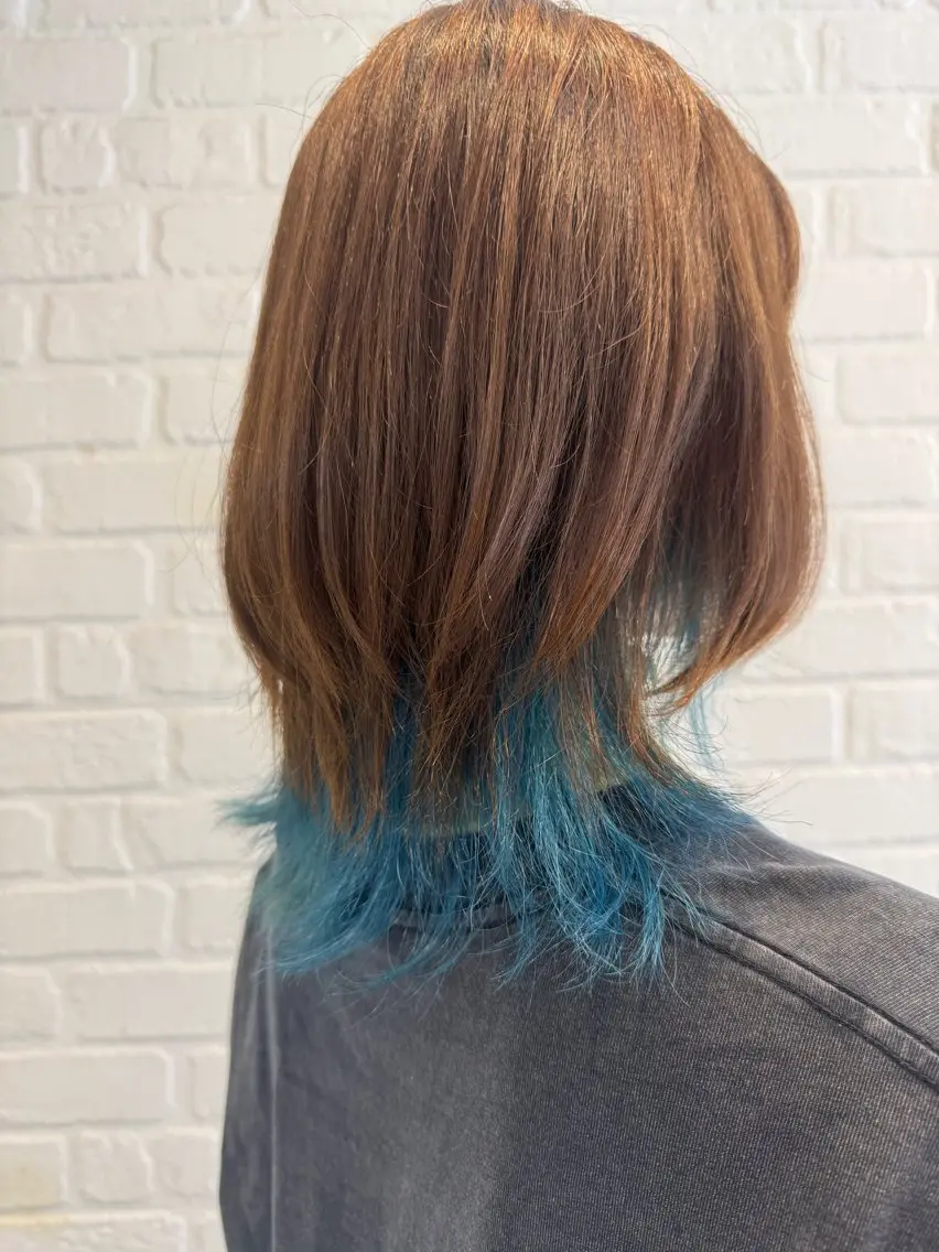 カラー ブルーカラー カラーお任せ下さい ✨️おかだまなみのヘアスタイル