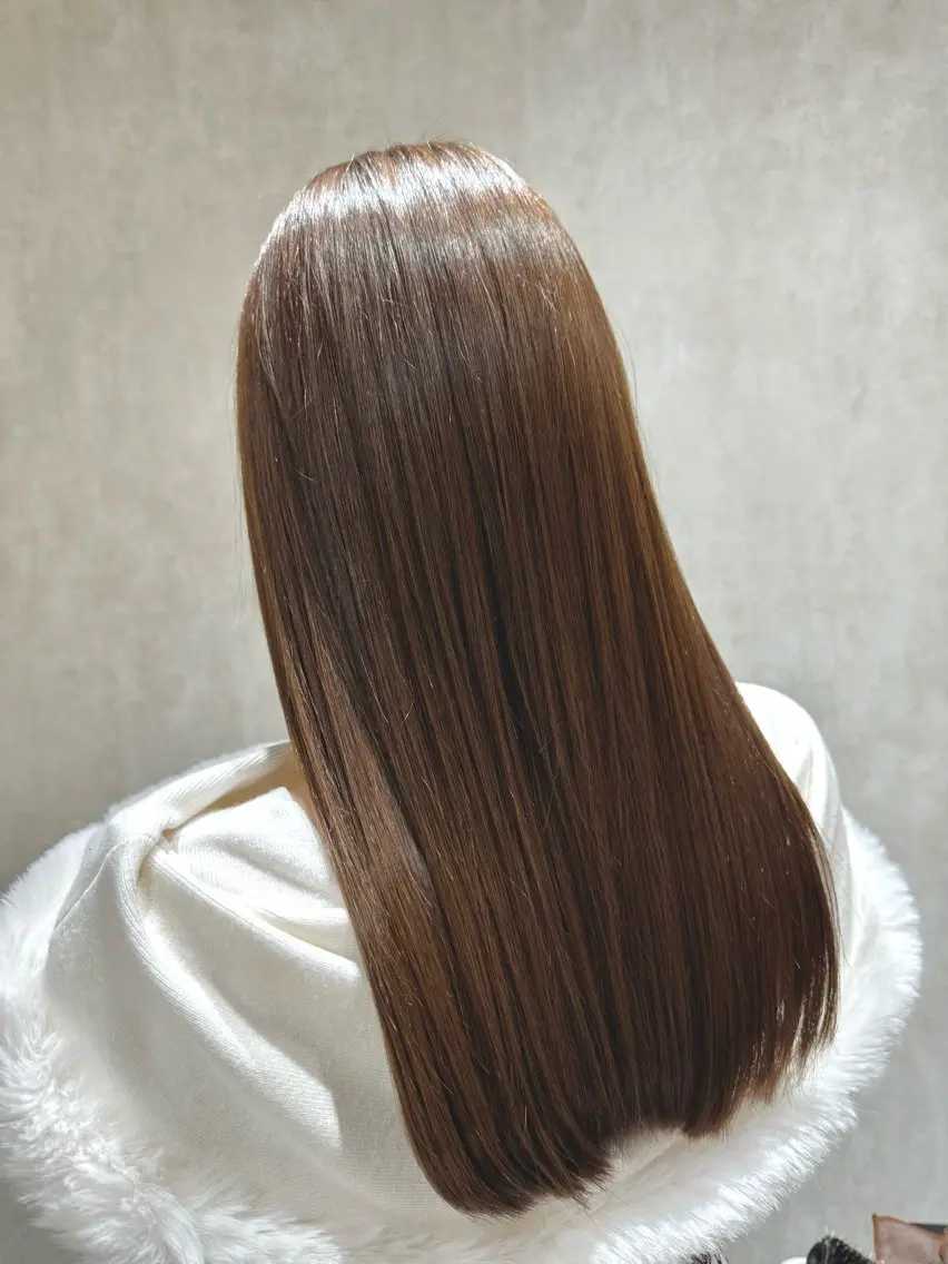 【ミニモ学割‼️】美しいストレートヘアになる美髪矯正(縮毛矯正)の写真