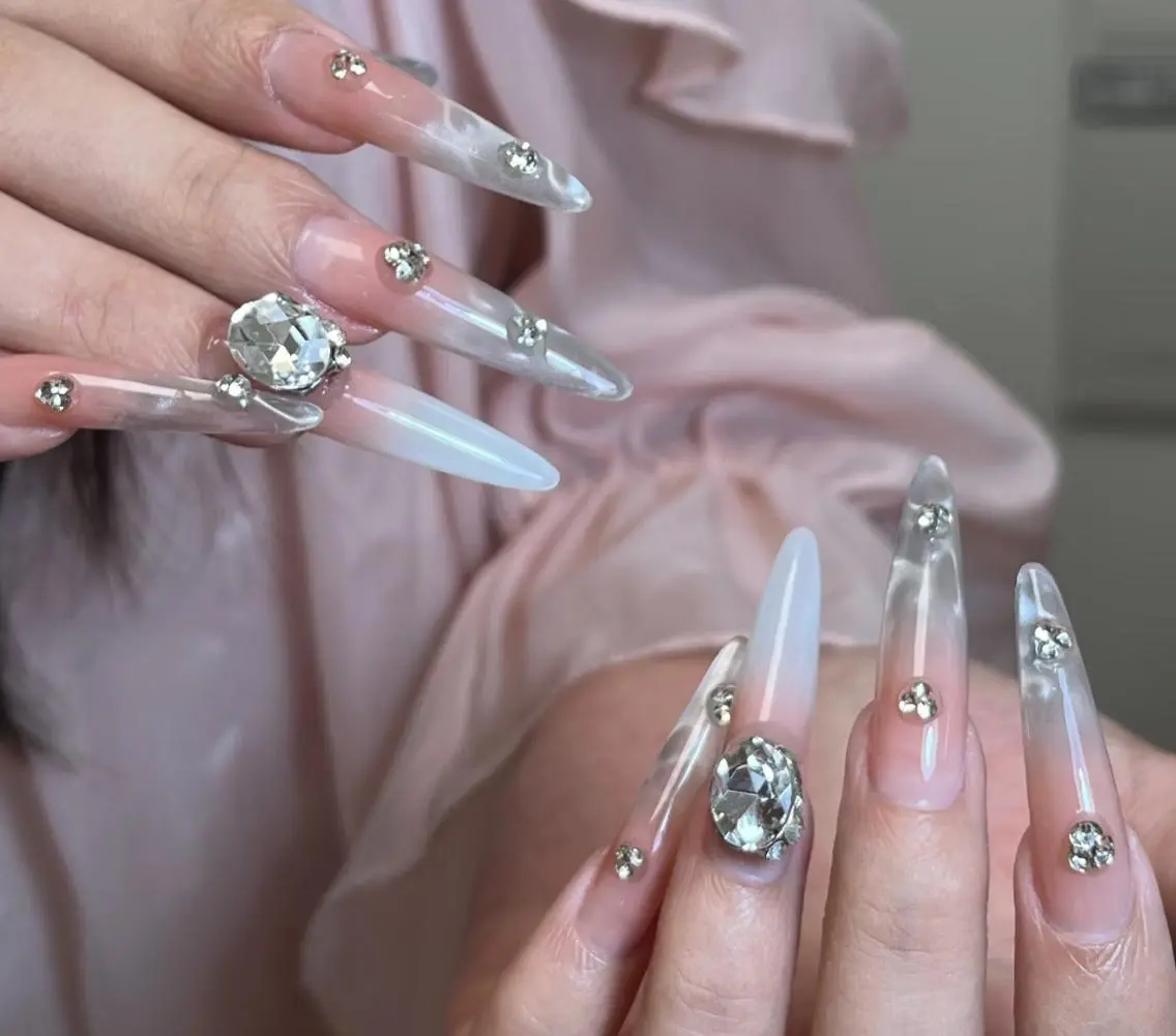 ネイル ハンドネイル Pure&Rich Nailのネイルデザイン