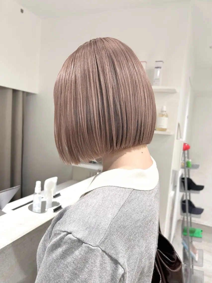 ショート ボブ ヘアカラー トリートメント kumon ayu ブリーチ/ハイトーンのヘアスタイル