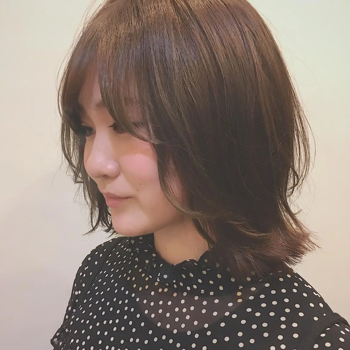 ミディアム カラー 切りっぱなしボブ アッシュ ボブ カット ヘアカラー トリートメント 山中 直輝のヘアスタイル