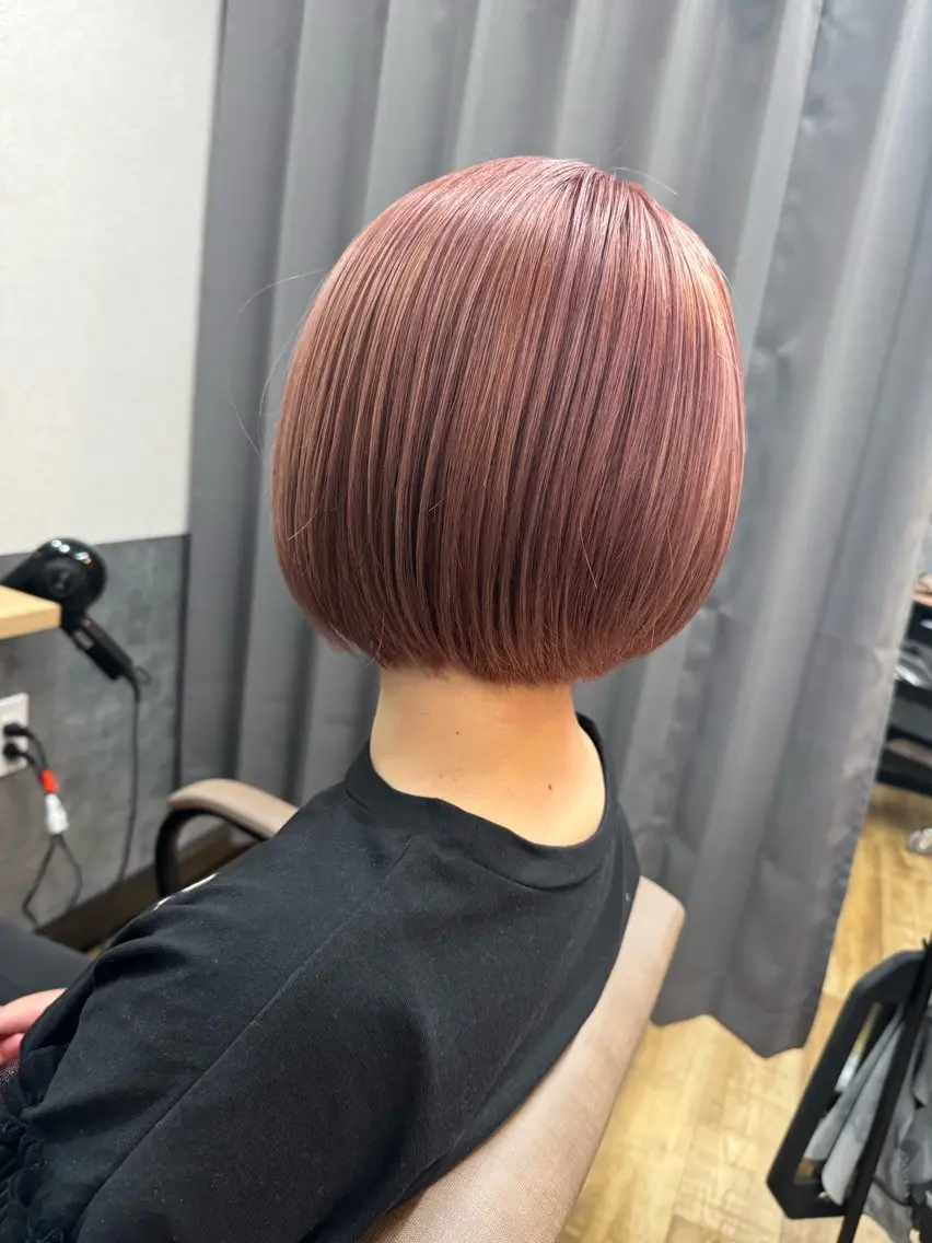 ショート カラー ピンクカラー reeed konnoのヘアスタイル