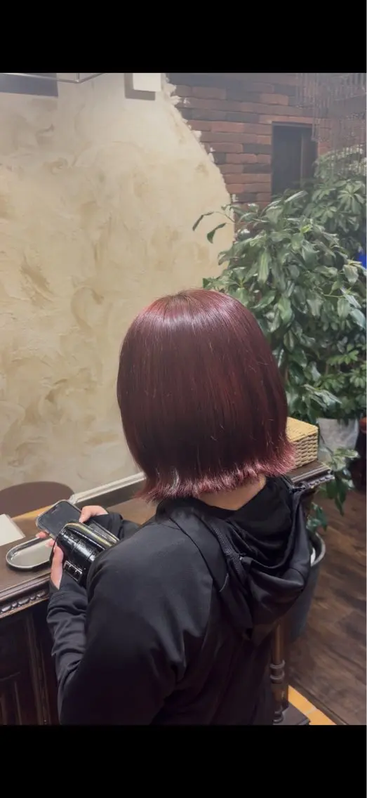 ミディアム カラー ブリーチ ブラウンカラー レッドカラー レッドブラウン ヘアカラー トリートメント Calbari 工藤　美胡のヘアスタイル
