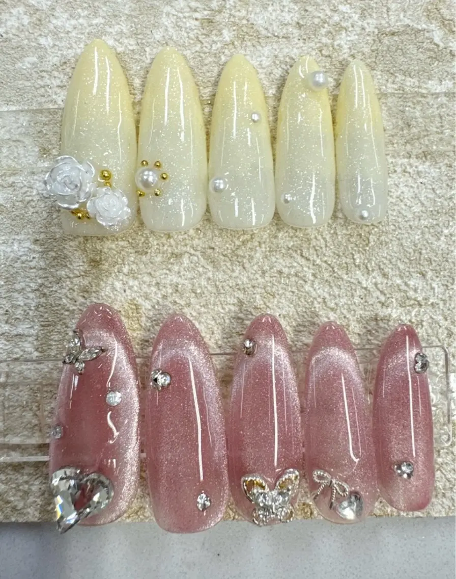 ネイル フレンチネイル ジェルネイル ガラスフレンチ マグネットネイル パラジェル Queeens nailのネイルデザイン