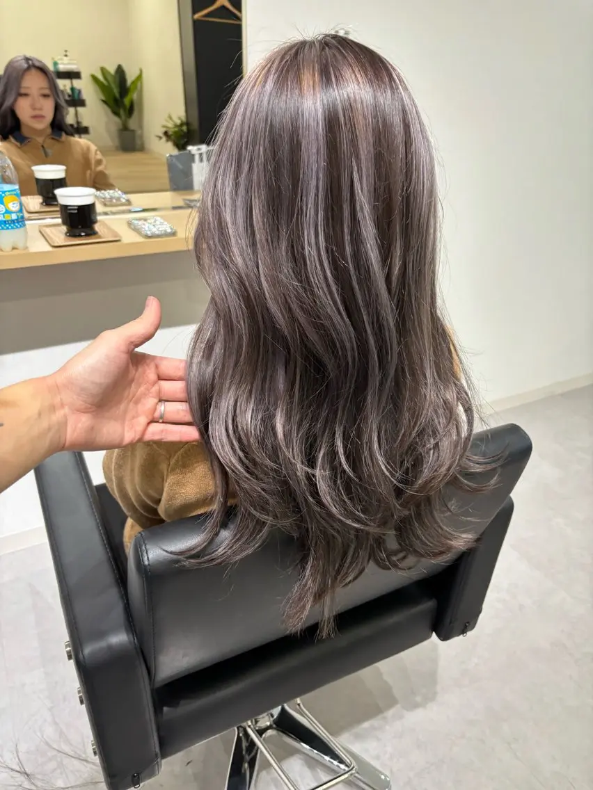 ロング ケアブリーチ 黒瀬有汰のヘアスタイル