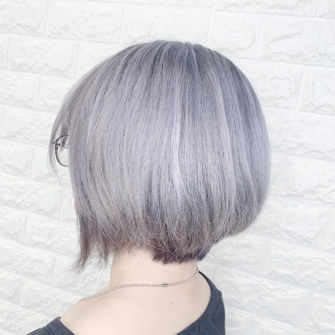 ショート カラー ブリーチ ヘアカラー トリートメント 福森 みずきのヘアスタイル