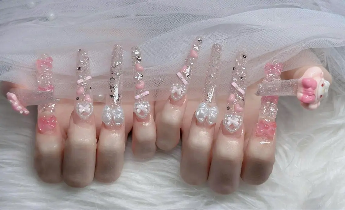ネイル オーロラネイル フレンチネイル ジェルネイル ハロウィン キラキラネイル ハンドネイル H.baby Nail Salonのネイルデザイン