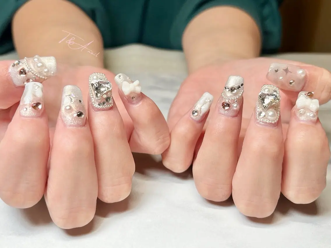 ネイル 長さ出し ジェルネイル キラキラネイル ニュアンスネイル スカルプネイル T&A nailのネイルデザイン