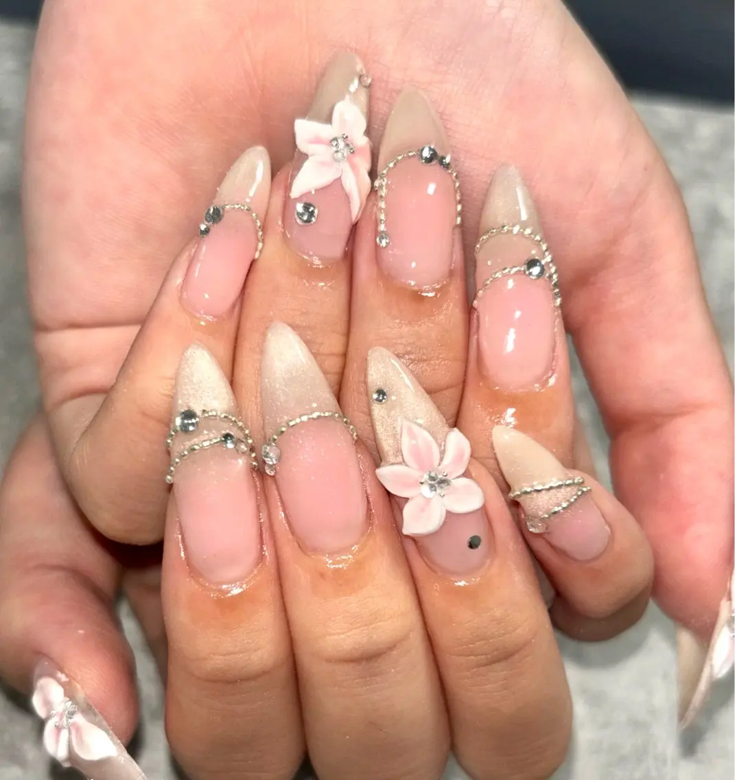 ネイル アートネイル ロングネイル 持ち込み Natsumi 【protea】のネイルデザイン