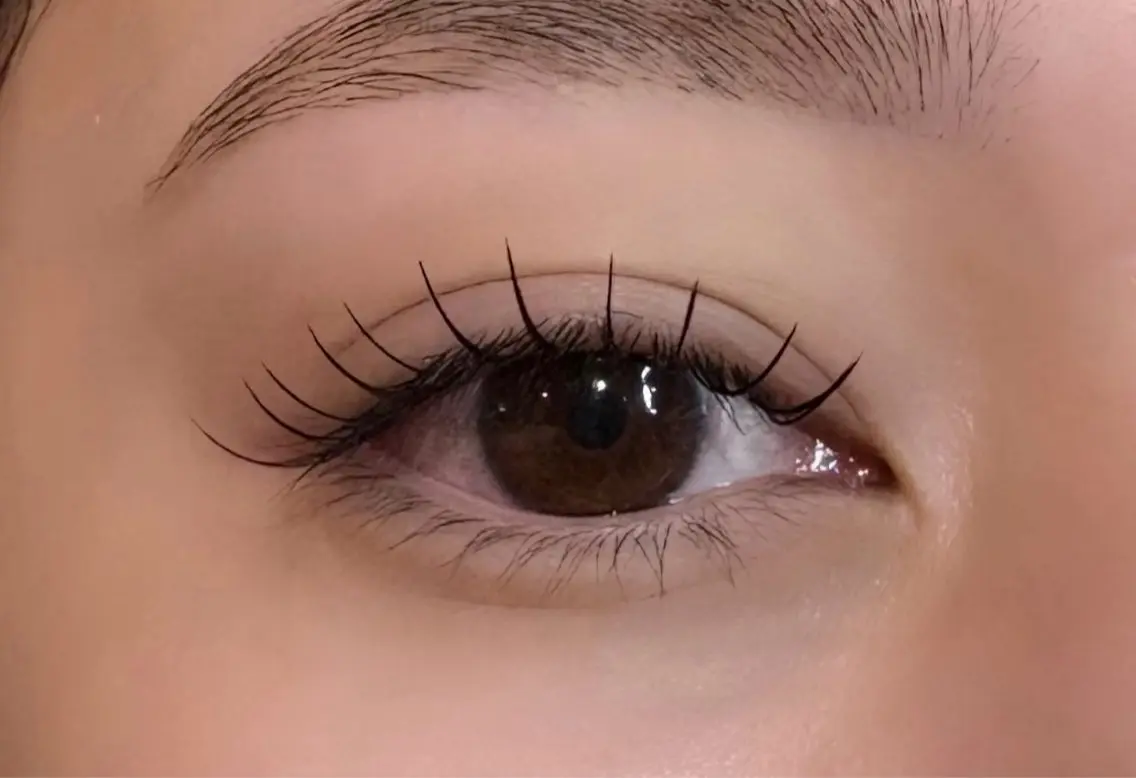 マツエク・マツパ マツエク LaBlanche ゆいの眉毛・アイブロウイメージ