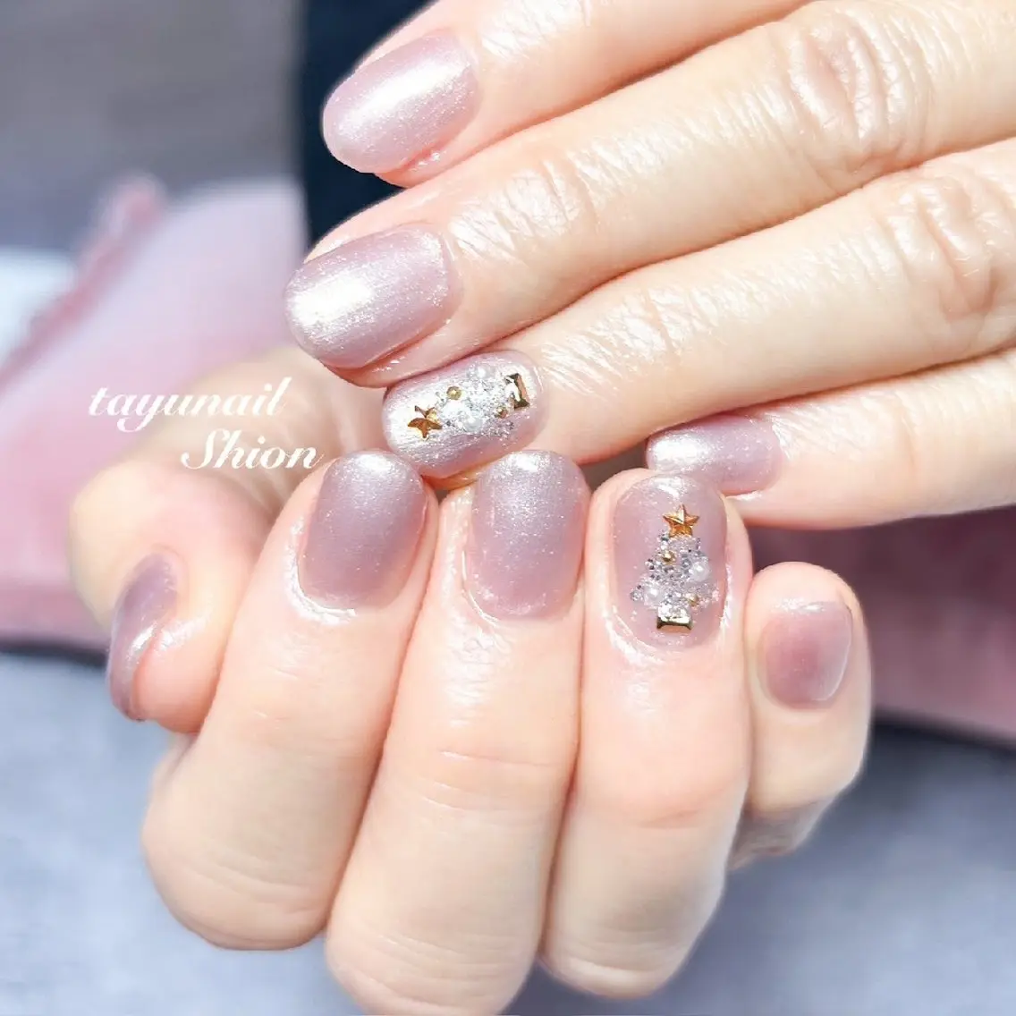 ネイル ジェルネイル キラキラネイル パラジェル 冬ネイル クリスマス ネイルサロン 【たゆnail】のネイルデザイン