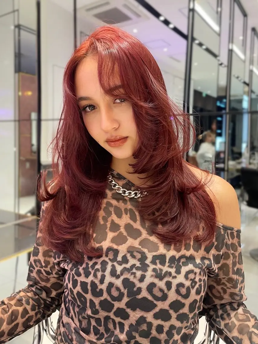 ロング カラー ダブルカラー レッドカラー レイヤーカット 【韓国❤️海外ヘア】 AYAKAのヘアスタイル