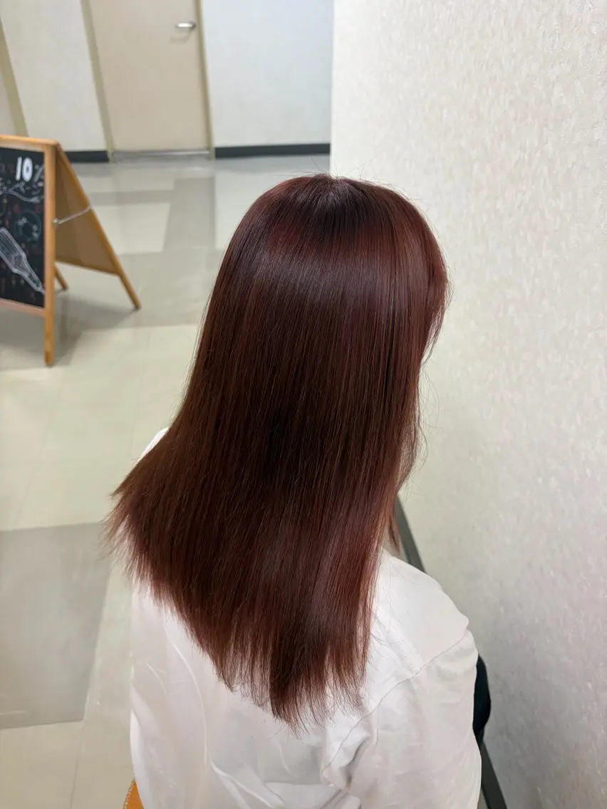 カラー ボルドーカラー ピンクカラー ヘアカラー トリートメント 大野 満葵のヘアスタイル