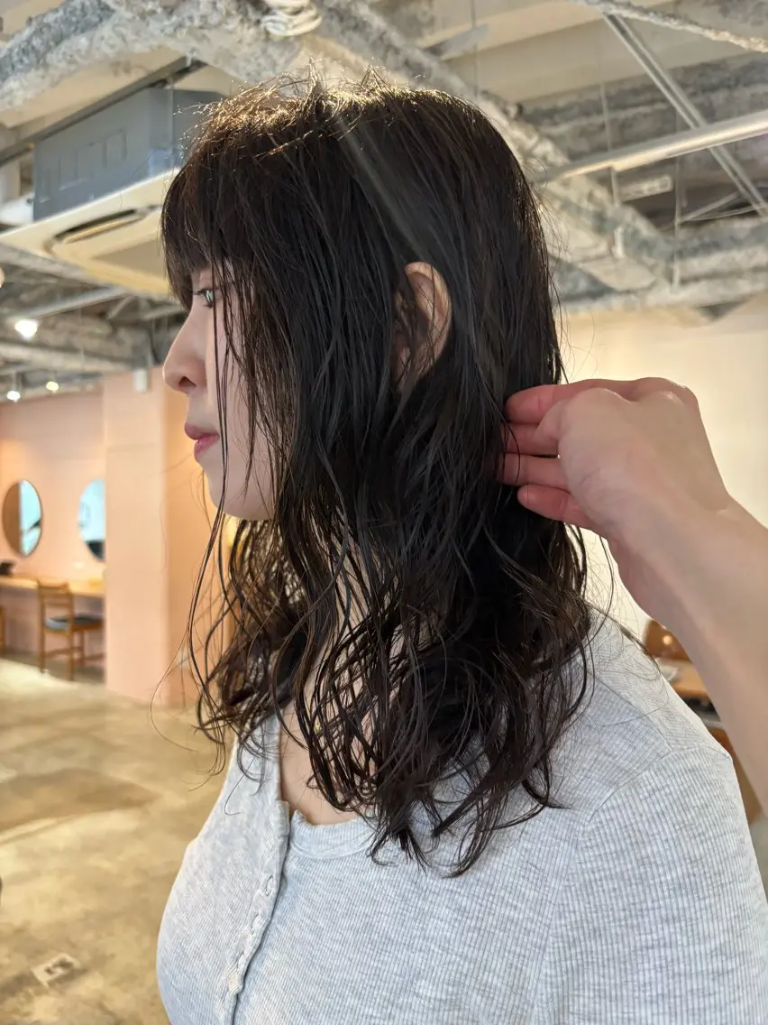 セミロング パーマ セミロングパーマ スパイラルパーマ カット パーマ yu maのヘアスタイル