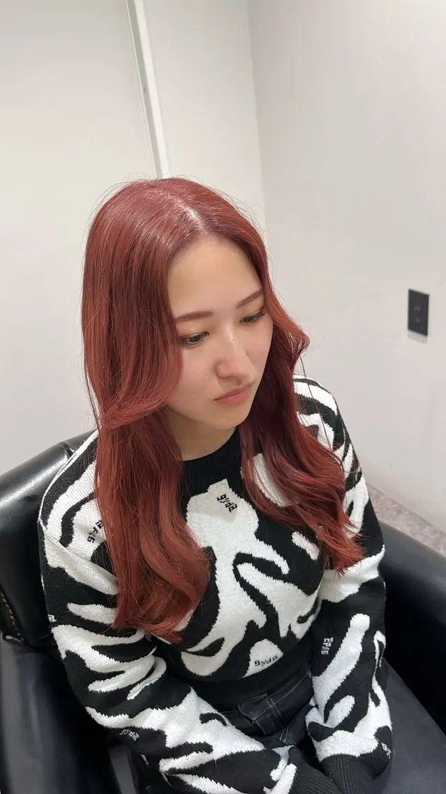 ロング カラー 平田 七海のヘアスタイル