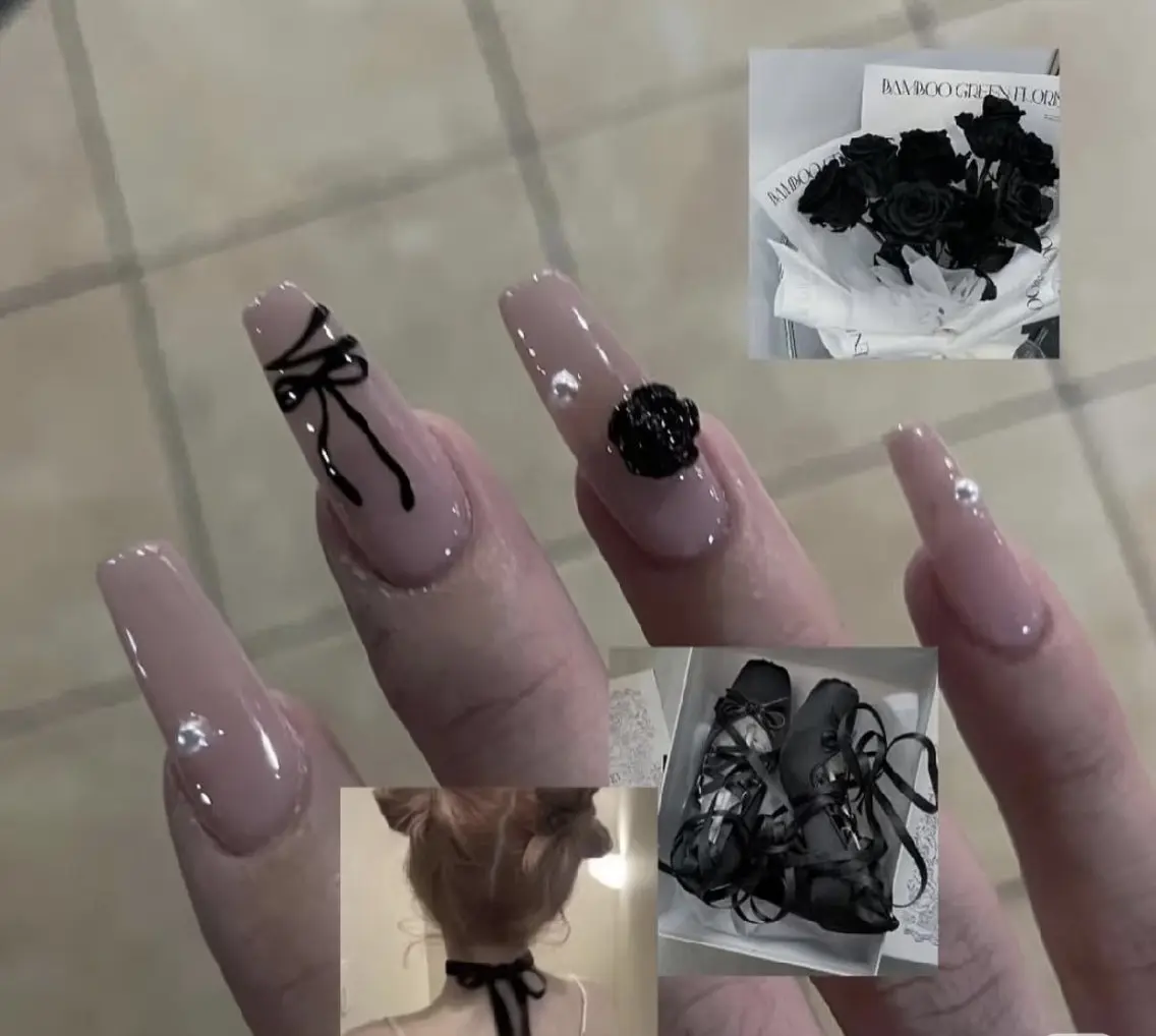 ネイル チークネイル 長さ出し フレンチネイル ジェルネイル キラキラネイル ハンドネイル UM Nail Salonのネイルデザイン