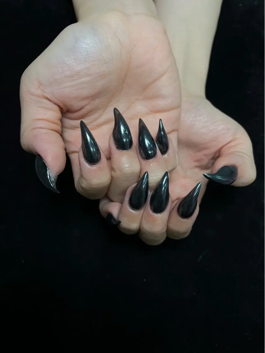 ネイル ハンドネイル ongles chicのネイルデザイン