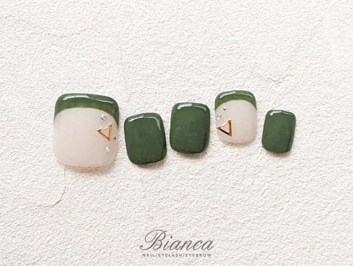 ネイル BIANCA Ouchidaのネイルデザイン