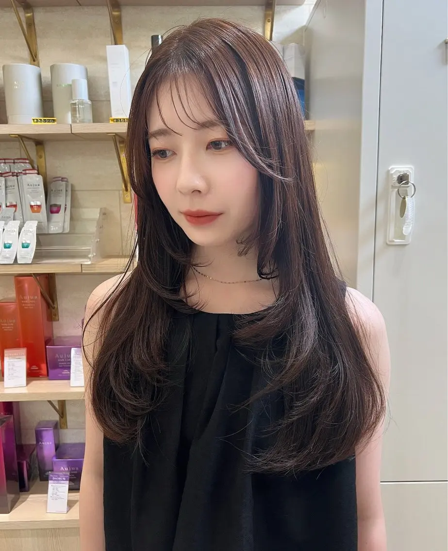 ロング カット ヘアカラー トリートメント 🎀zina/韓国 🎀amiのヘアスタイル
