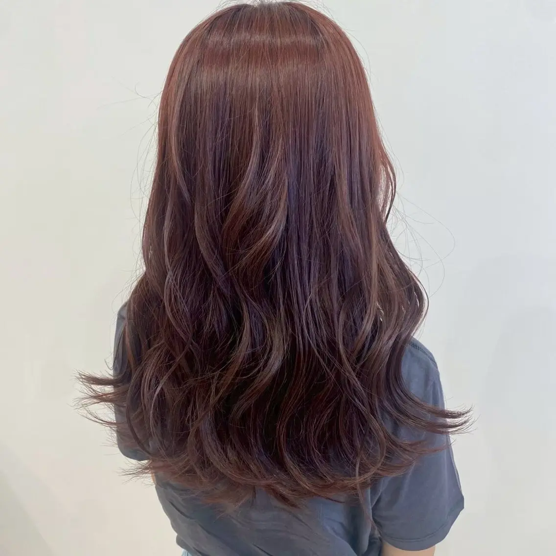 ロング カラー カット ヘアカラー トリートメント 肥後 有紗のヘアスタイル