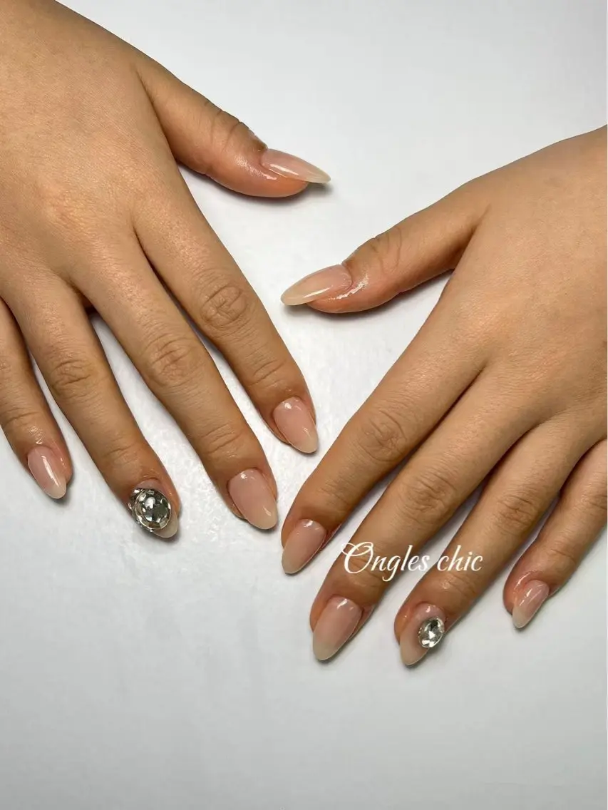 ネイル ハンドネイル ongles chicのネイルデザイン