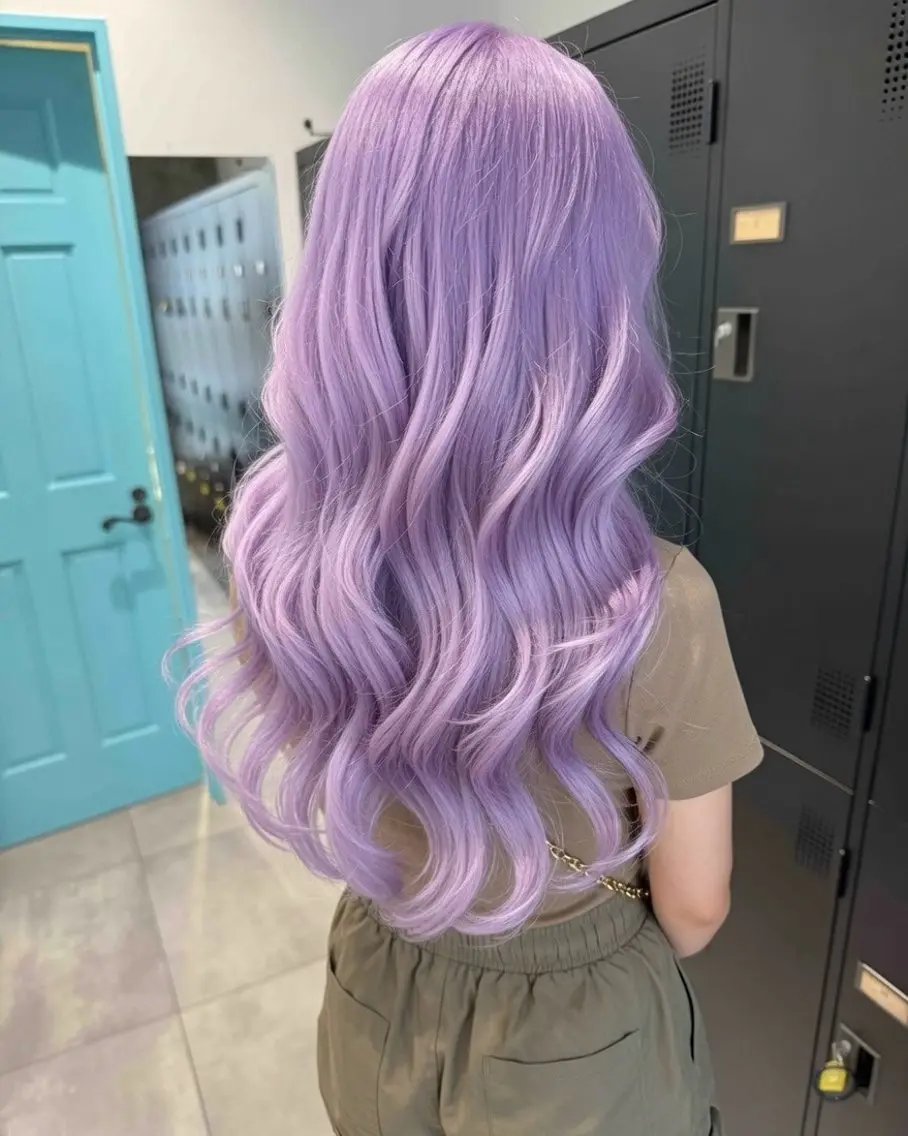 ロング カラー パーマ ヘアアレンジ ベージュカラー ブリーチ ケアブリーチ ハイトーンカラー イルミナカラー ヘアカラー ハイトーン特化🤍 浦住のヘアスタイル