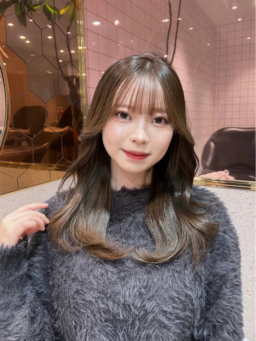 セミロング くびれヘア 顔周りカット 韓国風ヘア 🎀しゅな/韓国 レイヤー/透明感♡のヘアスタイル