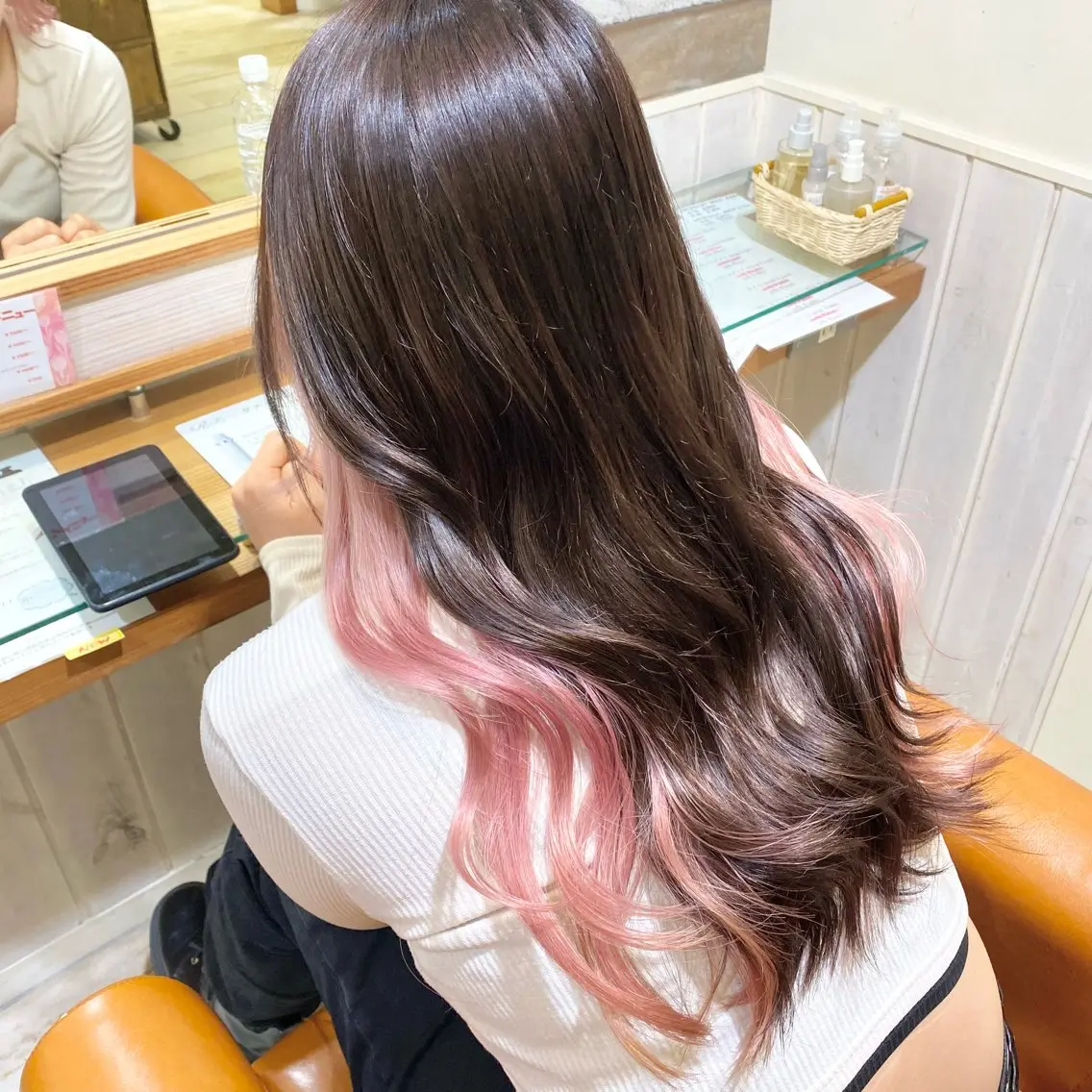 ロング カラー ブリーチ ハイトーンカラー インナーカラー ピンクカラー ヘアカラー 🌸小島友梨香🌸 ブリーチカラーのヘアスタイル