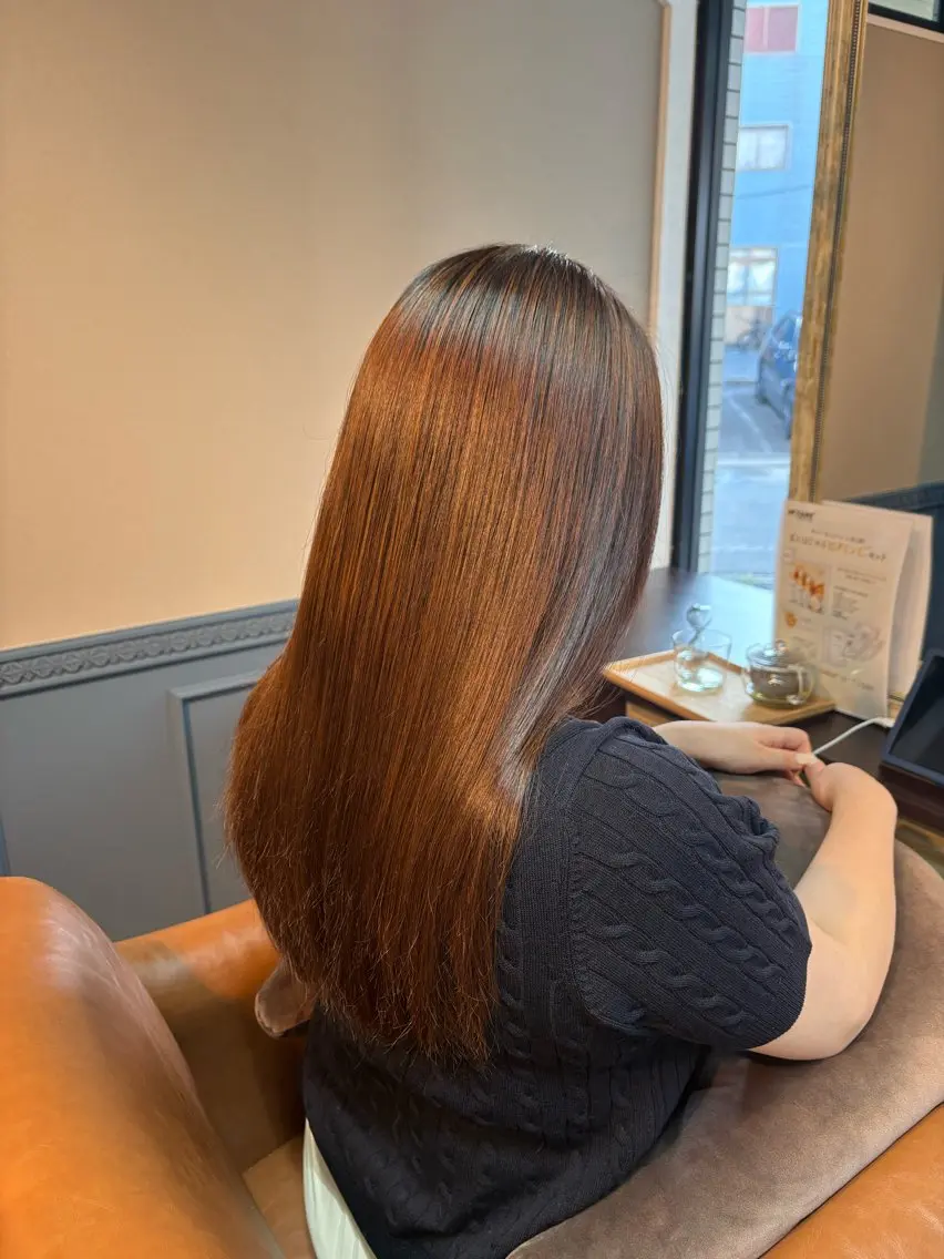 セミロング カット ヘアカラー トリートメント 山内 はじめのヘアスタイル