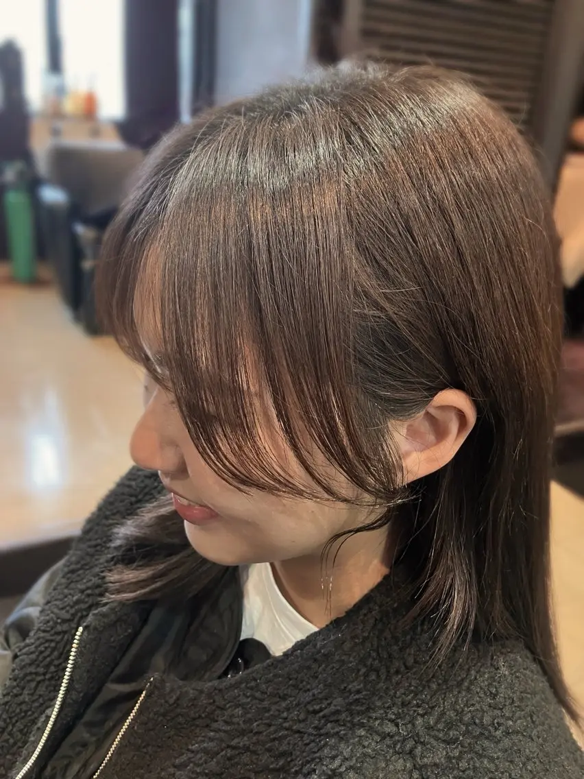 前髪＋おくれ毛カットの写真