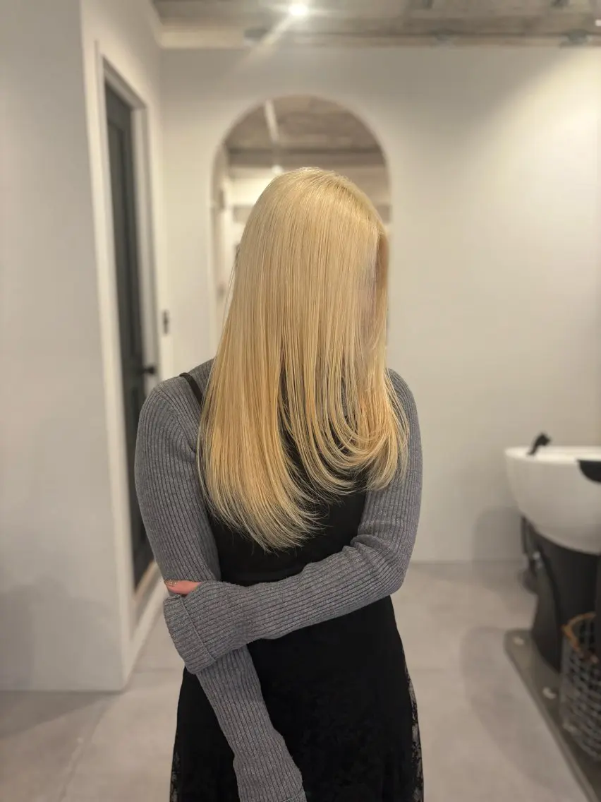 ロング カラー カット ヘアカラー 中目黒ブリーチカラー ボブ橋本青輝のヘアスタイル